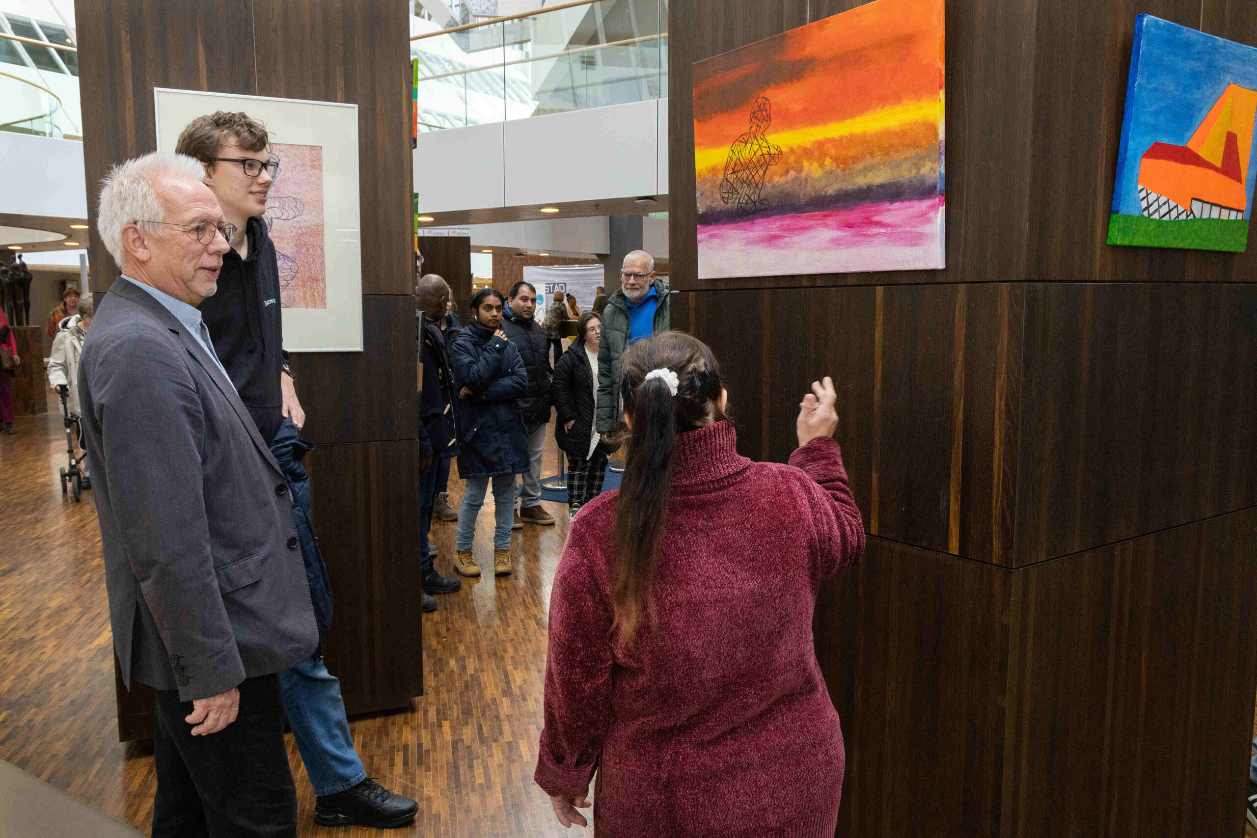 Opening van tentoonstelling Varyo in stadhuis Lelystad
